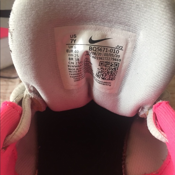 Nike Revolution 5 Running Shoes - Picture 6 of 10